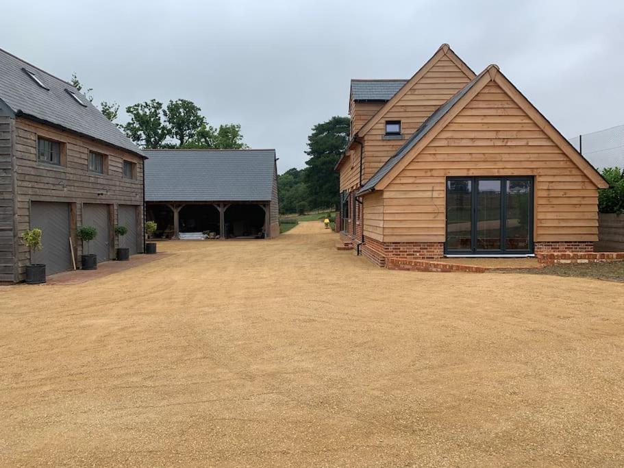 The Old Stables Villa Salisbury Exterior photo